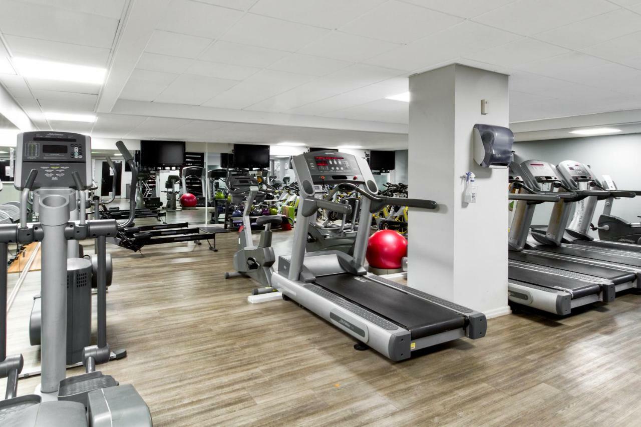 Radisson Blu Manchester Airport Hale (Greater Manchester) Exterior foto Fitness center